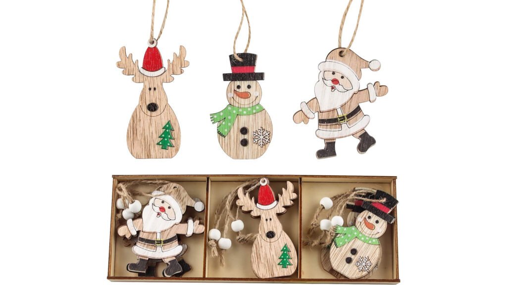 Die 12 Besten Weihnachtstischdeko Ideen 12 Christbaumschmuck als Tischdekoration
