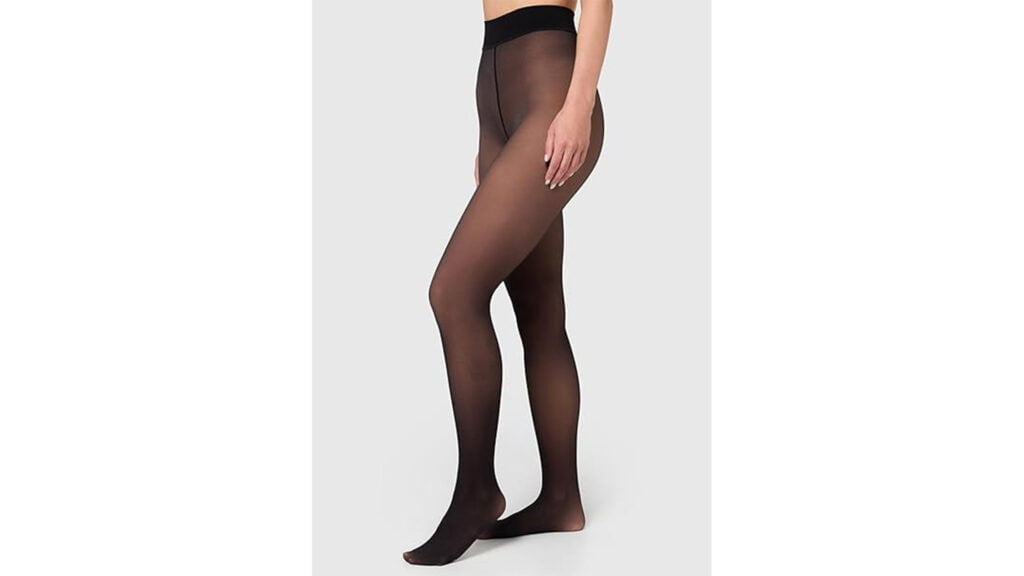 Schwarze Leggins Winter Idee