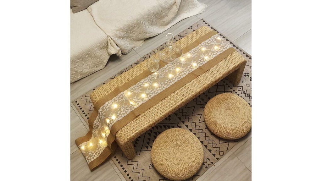 Die 12 Besten Weihnachtstischdeko Ideen 9 Tischlaeufer mit LED Lichtern
