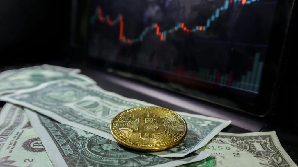 Bitcoin Bald 100.000 USD Wert? Warum du Jetzt Einsteigen Musst! 2 Bitcoin Bald 100.000 USD Wert